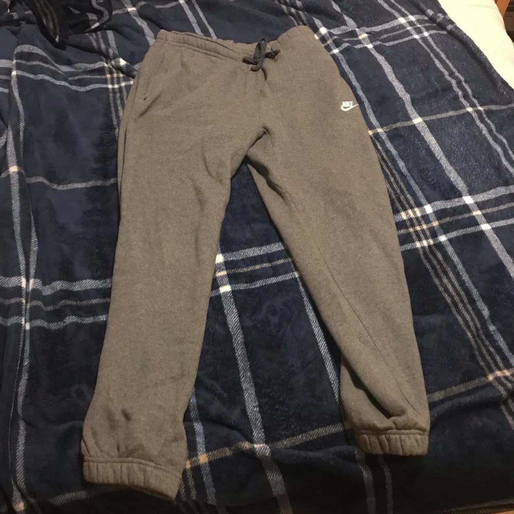 Nike Fleece Joggers SIZE LARGE